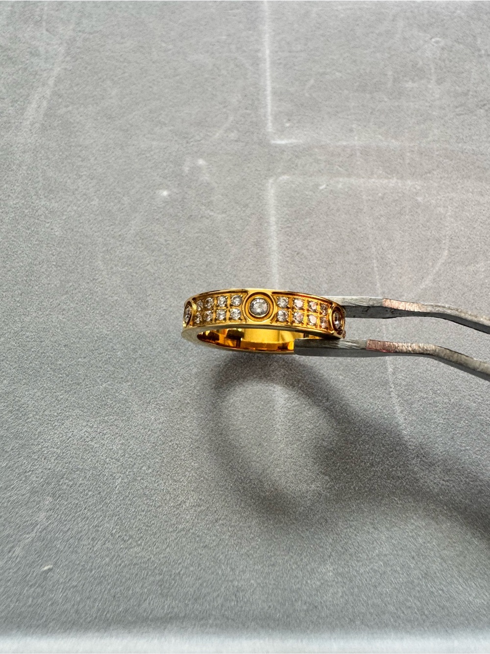 Gold Crystal-Accent Women’s Band Ring Size 5